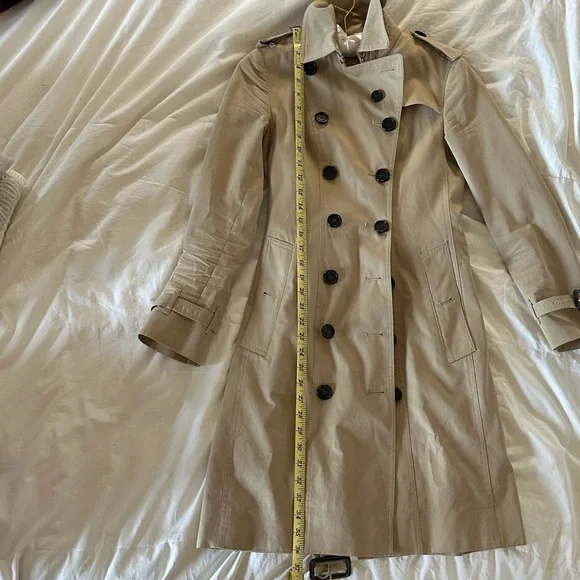 Burberry The Sandringham Double-Breasted Trench Coat US 4 - Picture 10 of 13